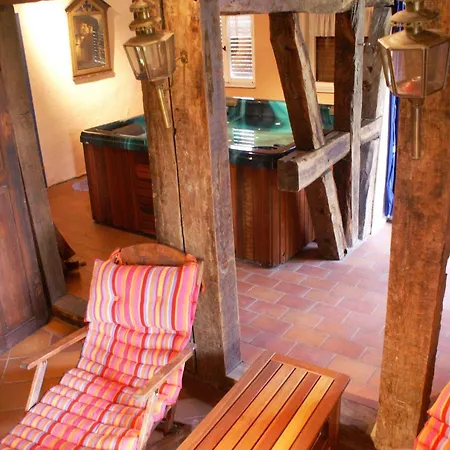 Deb 044 Historisches Mit Sauna U Whirlpool